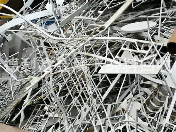 045367465.jpg 045367465.jpg